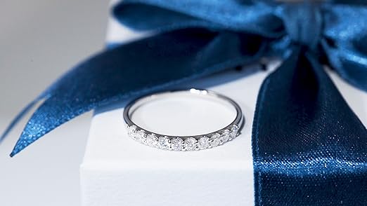 Amazon | LEGAN (レガン) ハーフ エタニティリング プラチナ 5号 [ 0.3